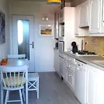 Διαμέρισμα Sea View And Balcony In