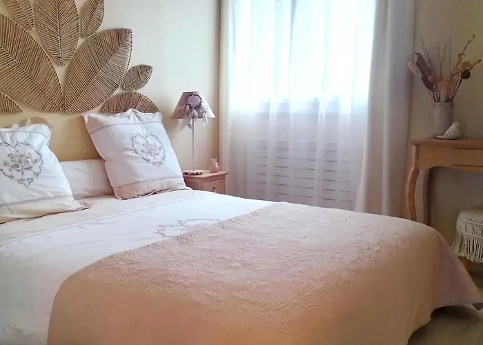 Sea View And Balcony In ساناري سور مير